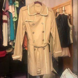 NWOT Micheal Kors‼️trench coat‼️